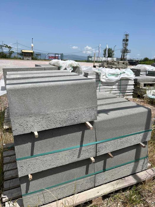 Пътен бордюр 50/15/25см с регула 10см - #Земелрок