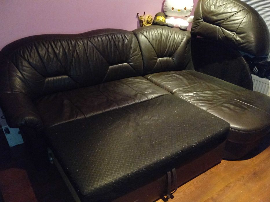 Диван от естествена кожа