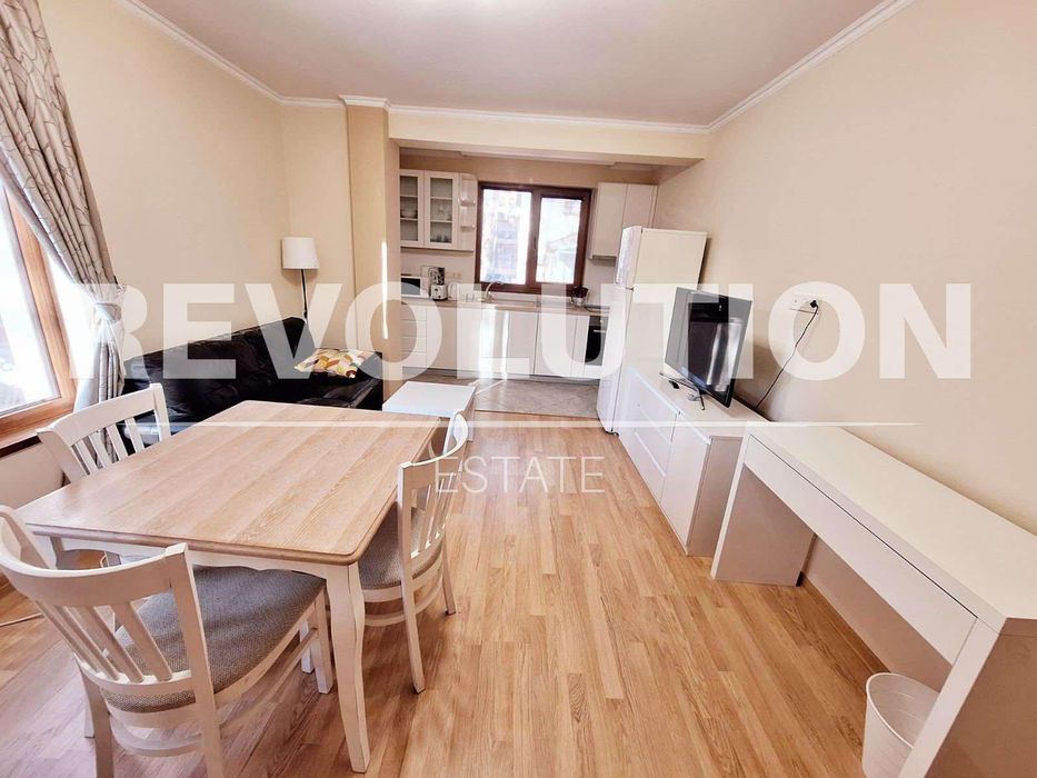 Дава се под наем Двустаен апартамент в Варна, Общината - 50 кв.м за 550 € - Снимка #1