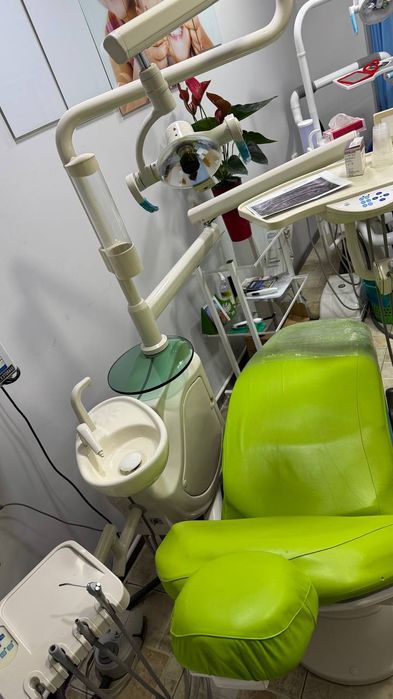 Стом кресло сотилади