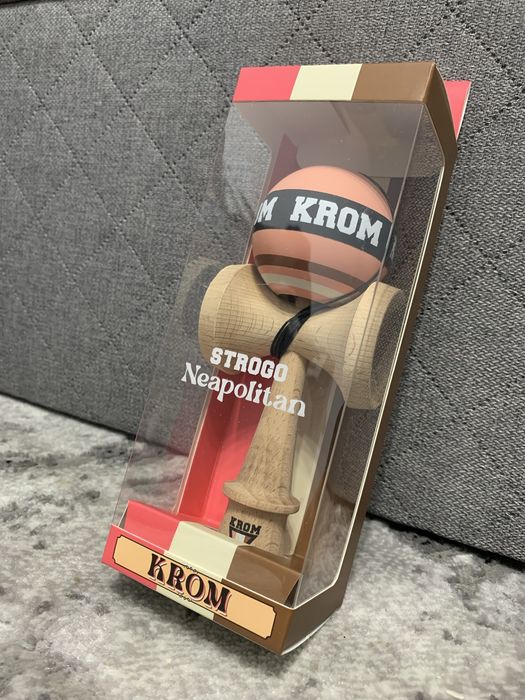 Kendama Krom STROGO Neapolitan