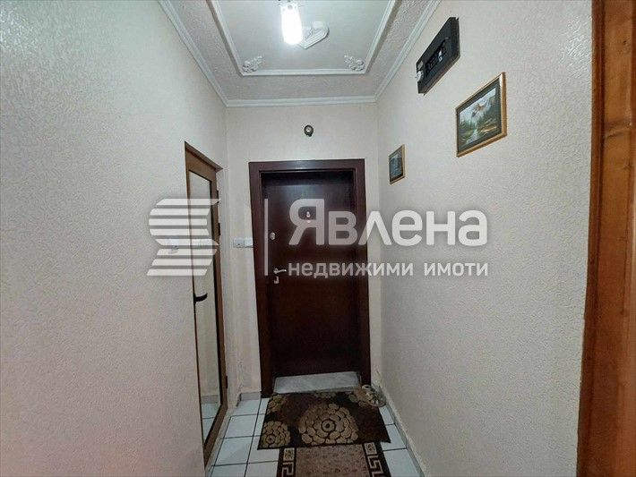 Продава се Многостаен апартамент в Ямбол, Център - 106 кв.м за 1699 €/кв.м - Снимка #8