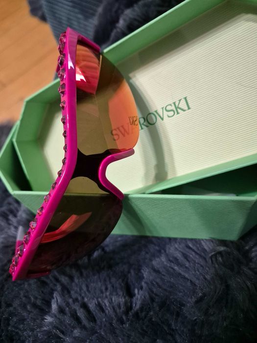 Ochelarii de soare swarovski