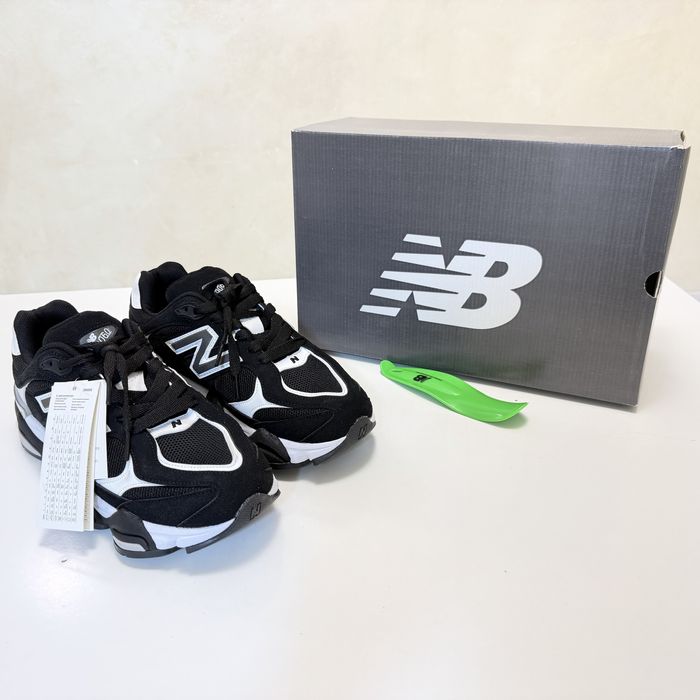 Adidasi New Balance 9060