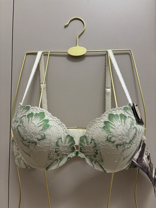 Продам белье и бюстгальтеры