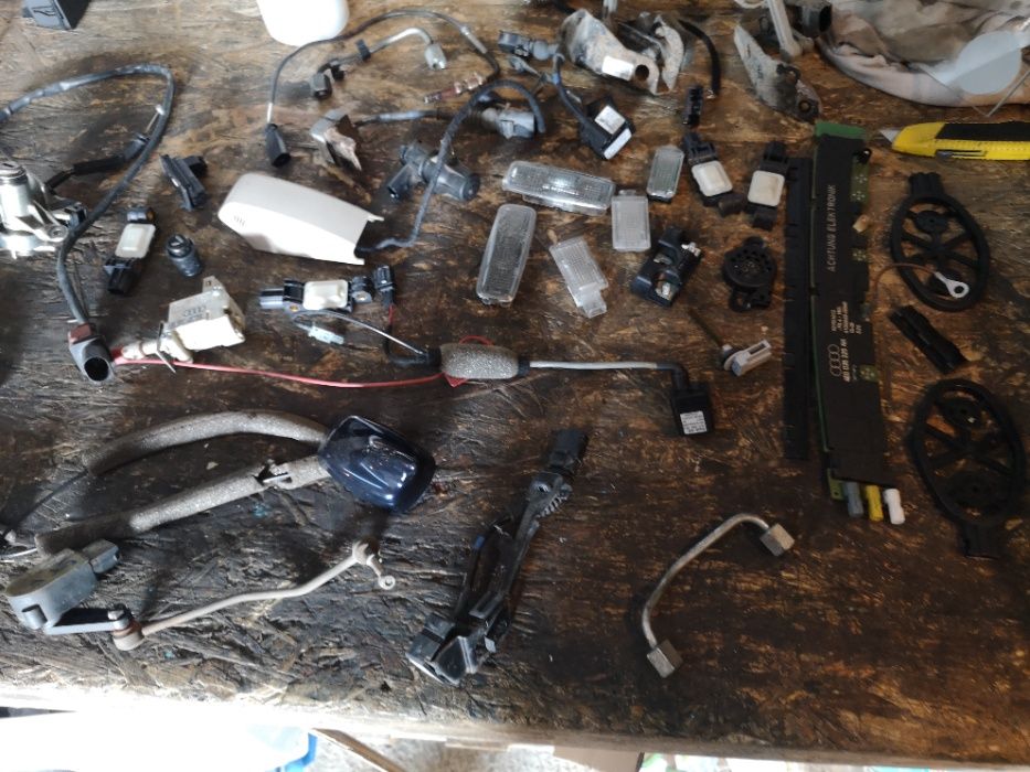 Elemente interior Audi A8 2008, oglinda, plafoniera, parasolare stalpi