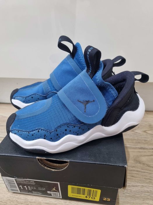 Adidasi Jordan marime 28.5