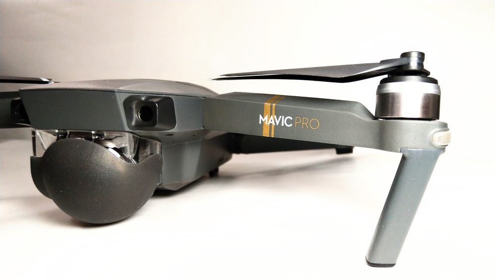 DJI Mavic pro квадрокоптер
