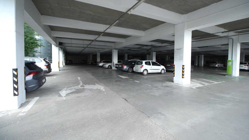 Birouri de Închiriat 20-300 mp | Business Hub | Bacău