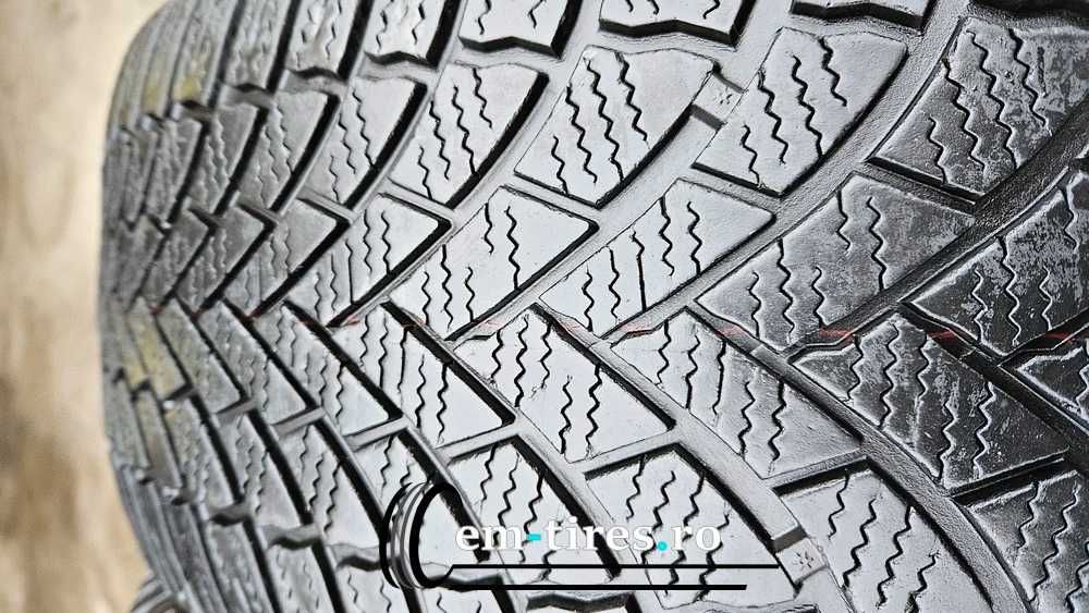 SET 2 Anvelope Iarna 235/60 R18 BRIDGESTONE Blizzak LM005 107H