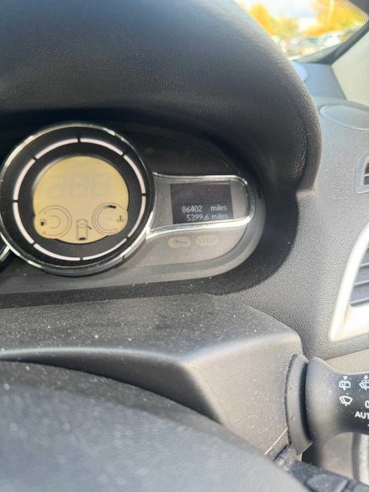 Dezmembez Megane 3 Combi , 1.6 benzină 110Cp cod K4M585 cutie 6 trepte