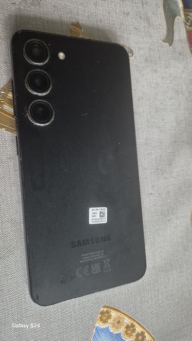 Samsung s 23  utilizat. Prezinta mici uzuri. Perfect functional.