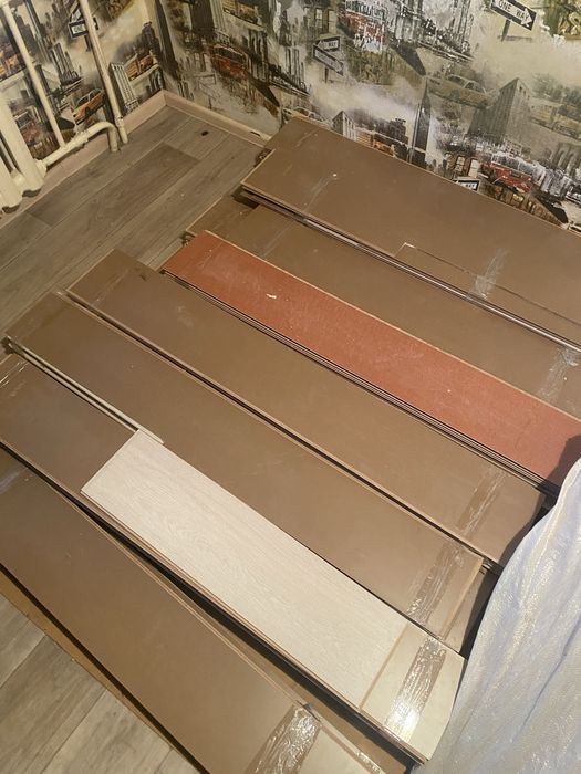 Продам Ламинат 55 кв.м