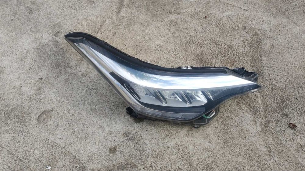 Фар toyota chr десен2021