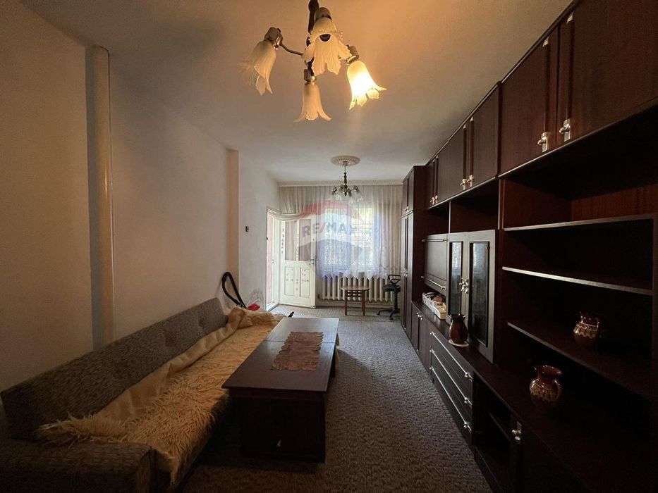 Продава се Етаж от къща в Добрич, Христо Ботев - 120 кв.м за 630 €/кв.м - Снимка #1