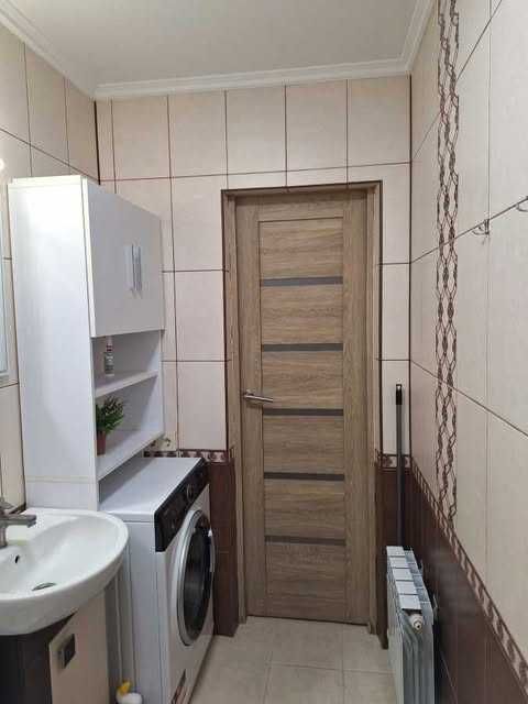 Продава се Двустаен апартамент в София, Център - 75 кв.м за 2467 €/кв.м - Снимка #1
