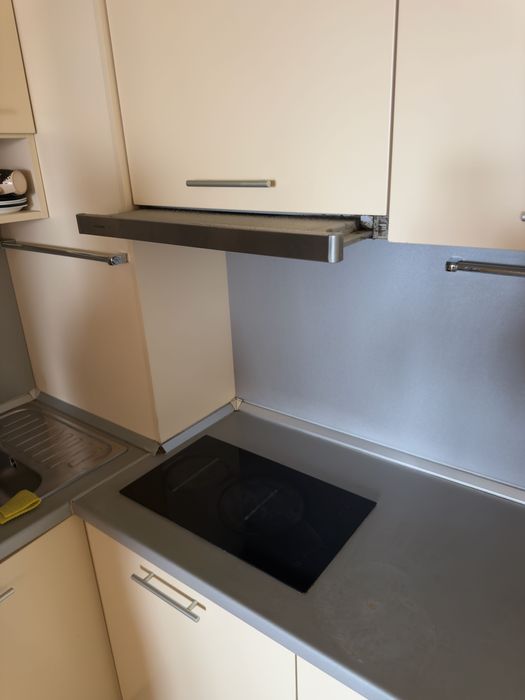 Кухня от МДФ и ПДЧ с вградени уреди