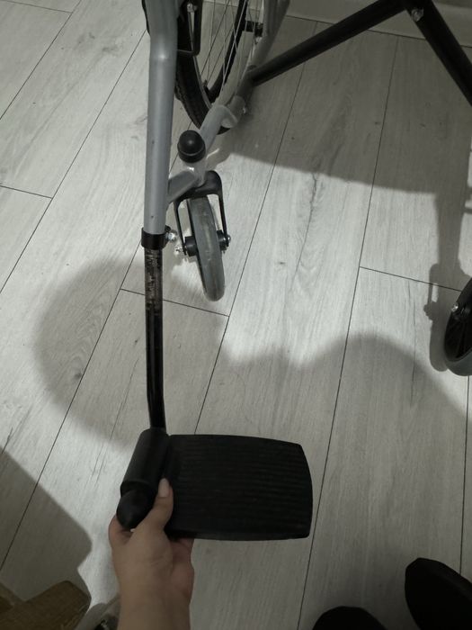 Инвалидная коляска