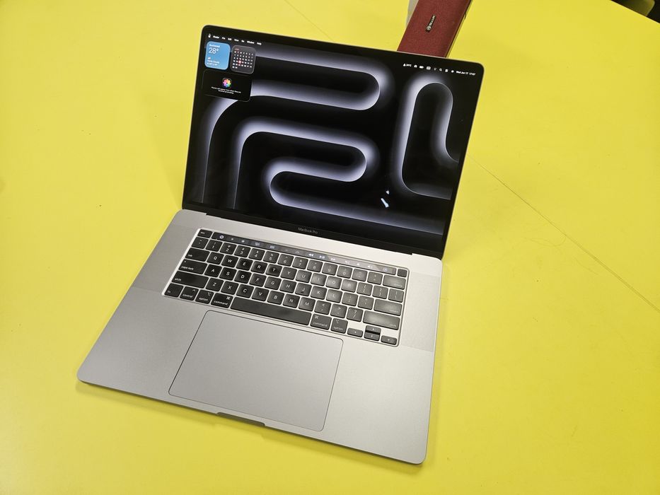 Macbook Pro Touchbar