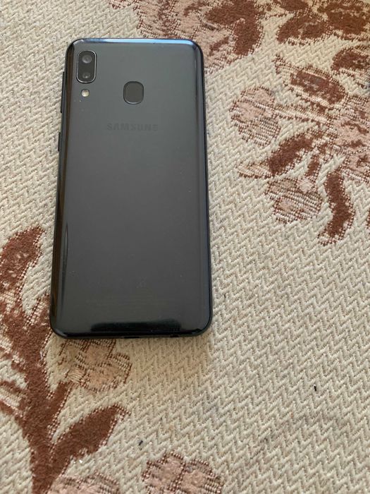 samsung A 20e 200 lei