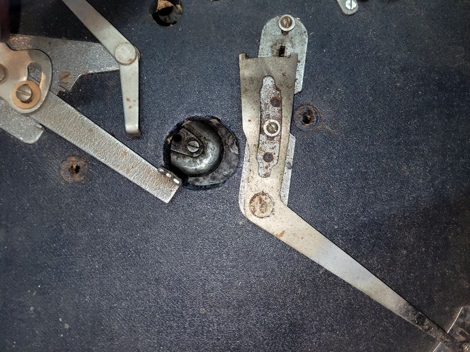 Продам патефон ссср