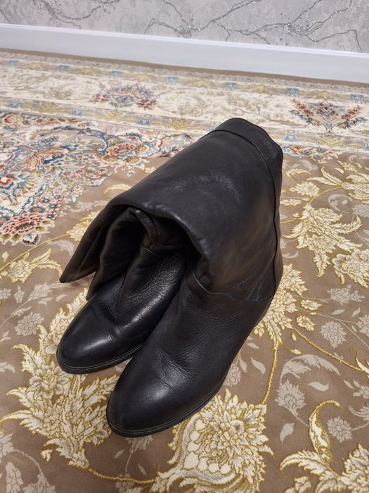 Продам зимние натуральные сапожки