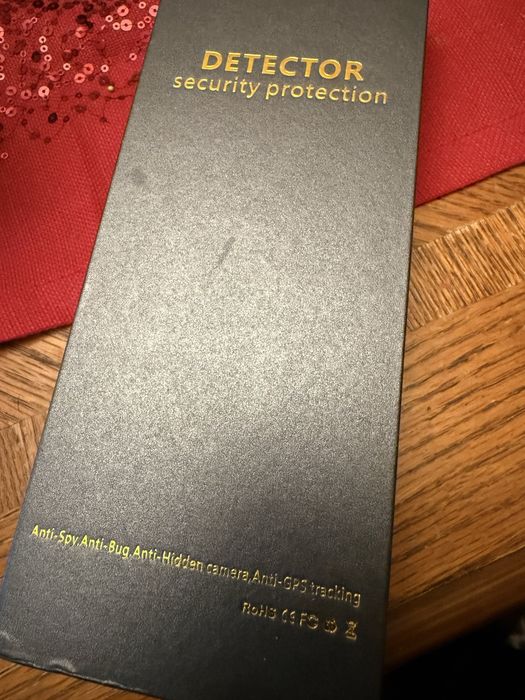 F911 Детектор за скрити камери и микрофони