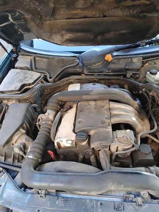 Продавам автомобил Mercedes-Benz E290 Turdodiesel W210 1998г. автоматик.