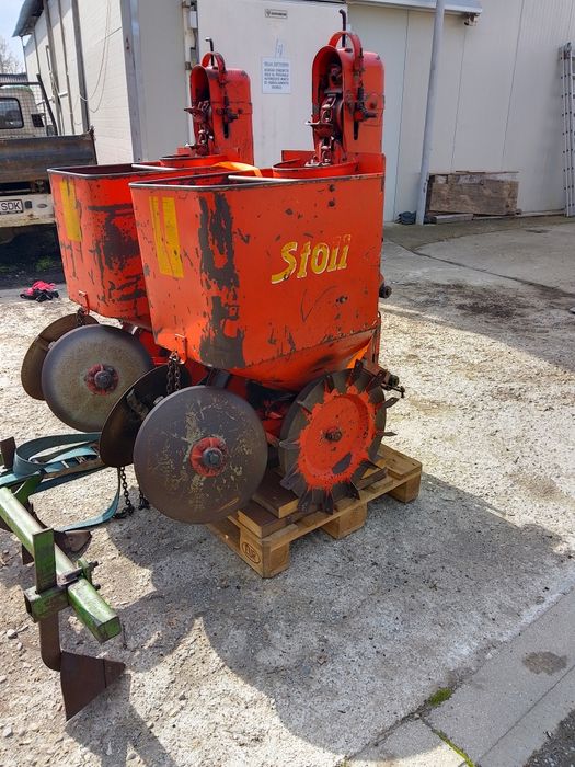 Semănătoare de  cartofi  pe 2 rânduri / Mașină de pus cartofi