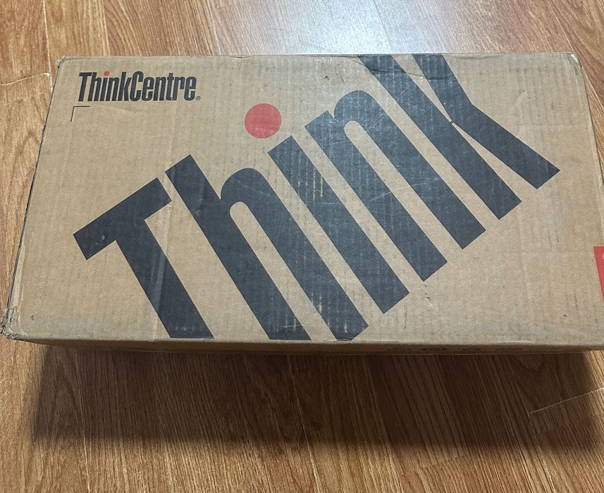 Lenovo ThinkCentre neo 50q Gen 5 – Mini PC – 8GB RAM / 256GB SSD