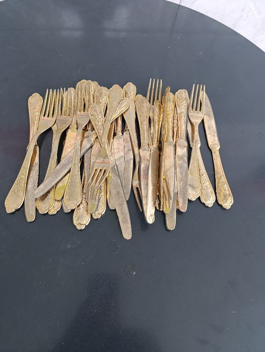 Продается вилкы и ножки цена договорная