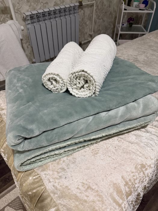 Продается Пледы и полотенце