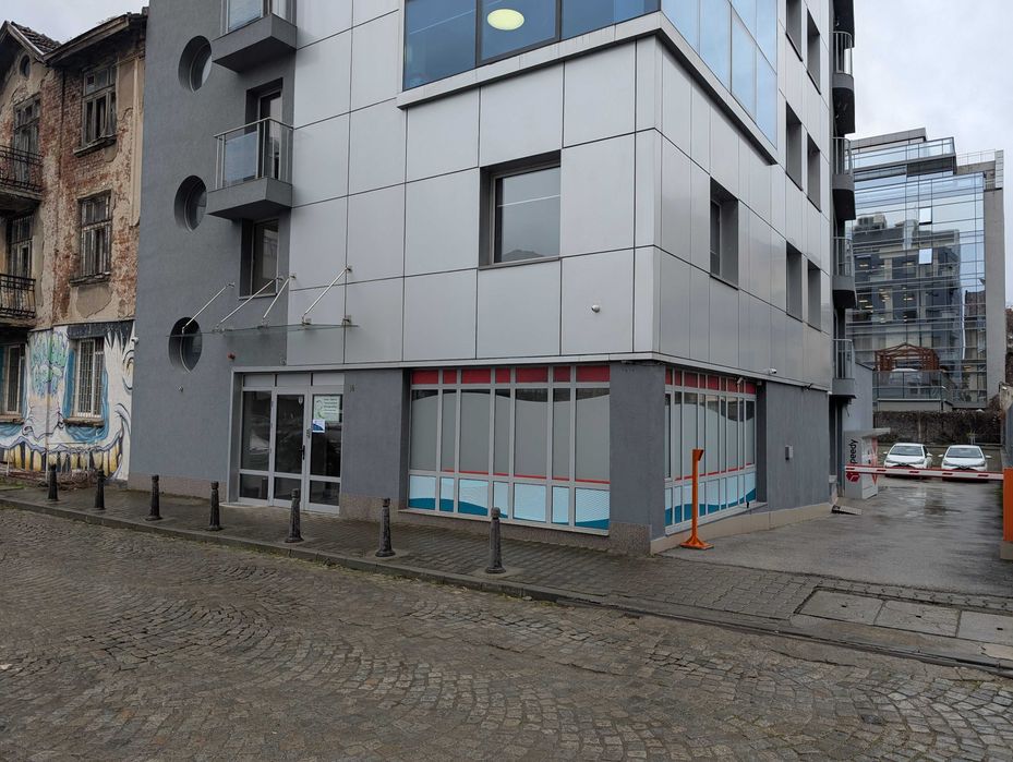 Дава се под наем Офис в София, Зона Б-19 - 12 кв.м за 448.8 € - Снимка #9