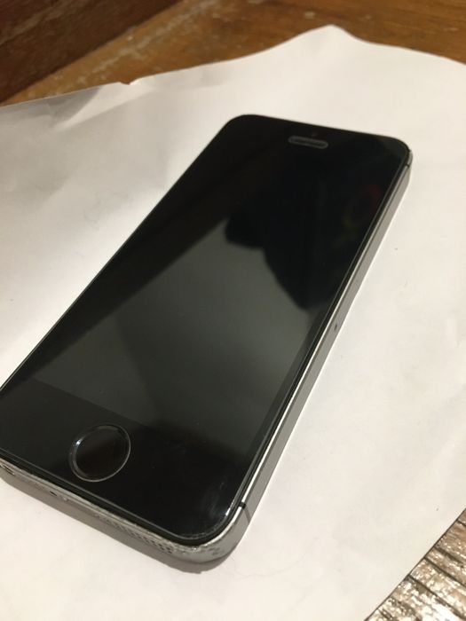 Iphone SE за части