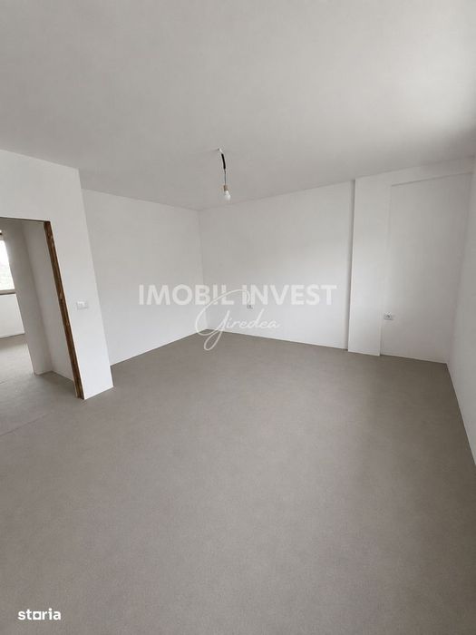 Casa insiruita 2025, 4 camere, curte generoasa, terasa