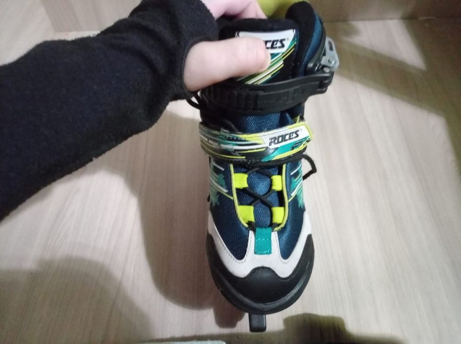 Продам коньки детские