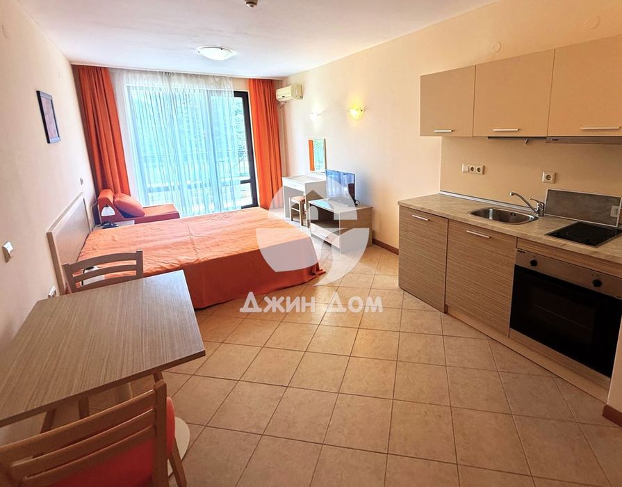 Продава се Едностаен апартамент в к.к. Слънчев бряг - 47 кв.м за 695 €/кв.м - Снимка #2