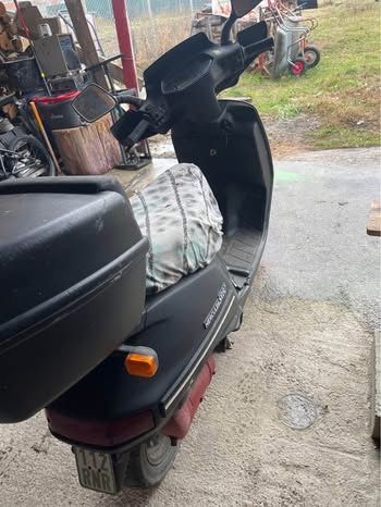 Vând scuter Peugeot hercules SR 80