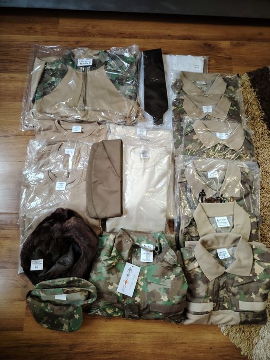 Vând -schimb elemente ținută militară