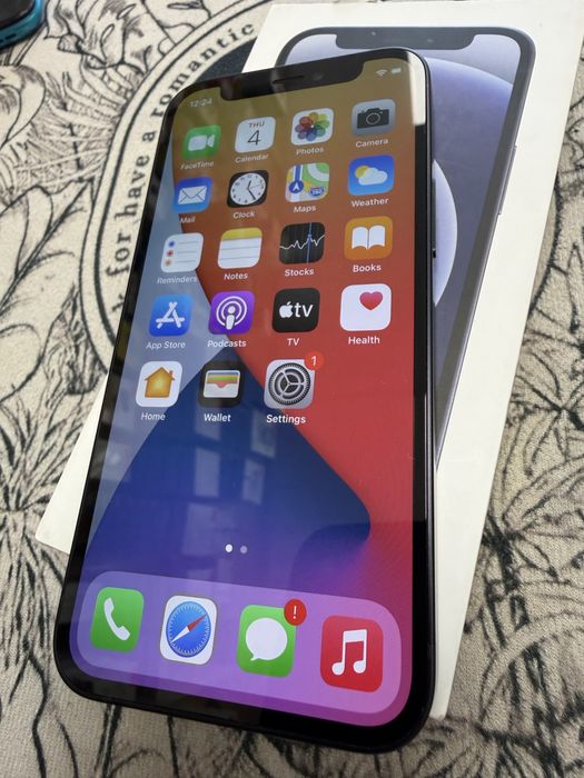 iPhone 12 Mini 64gb - перфектни, комплект, 100% батерия