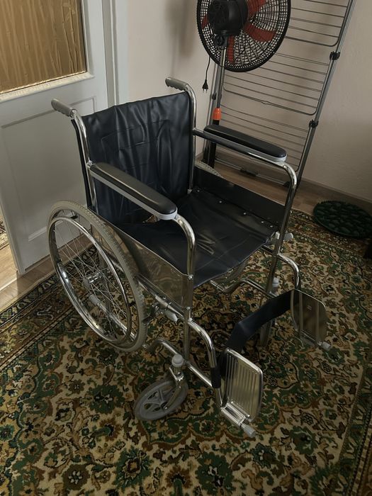 Инвалидная коляска