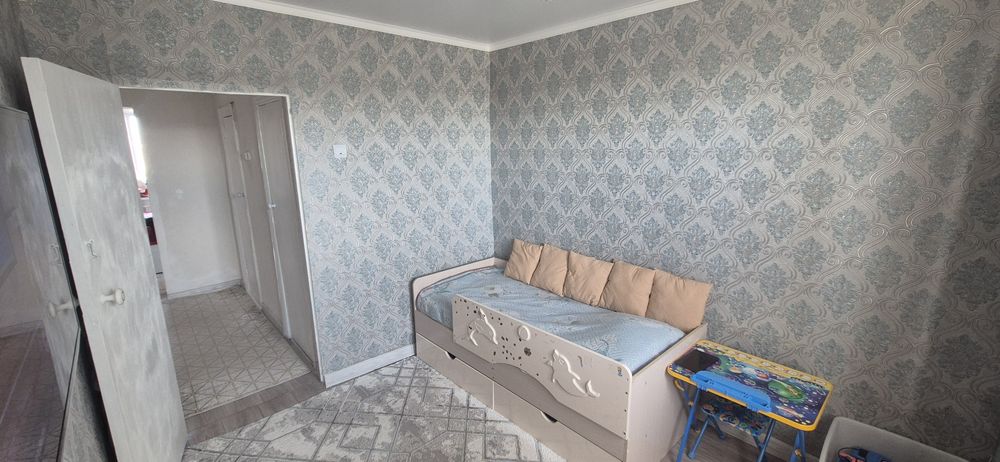 Продам 5 комнатную квартиру