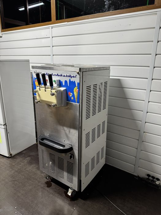 Морожный аппарат