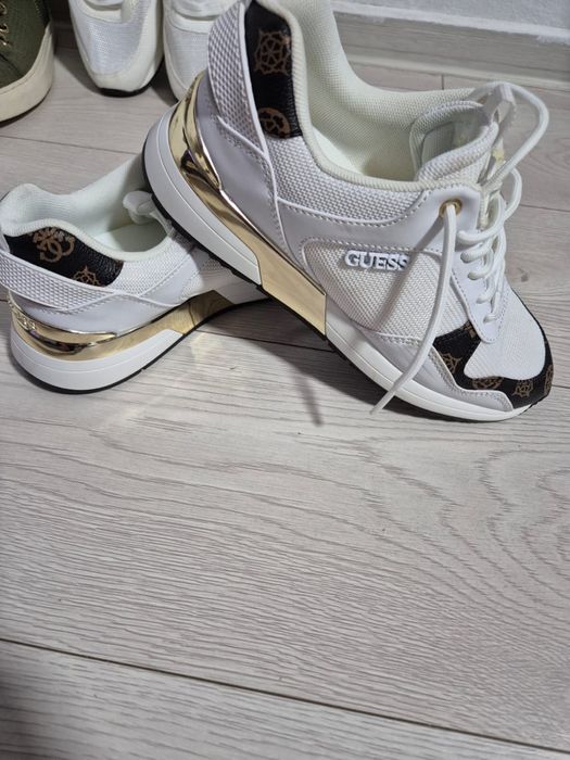Adidasi Guess impecabili