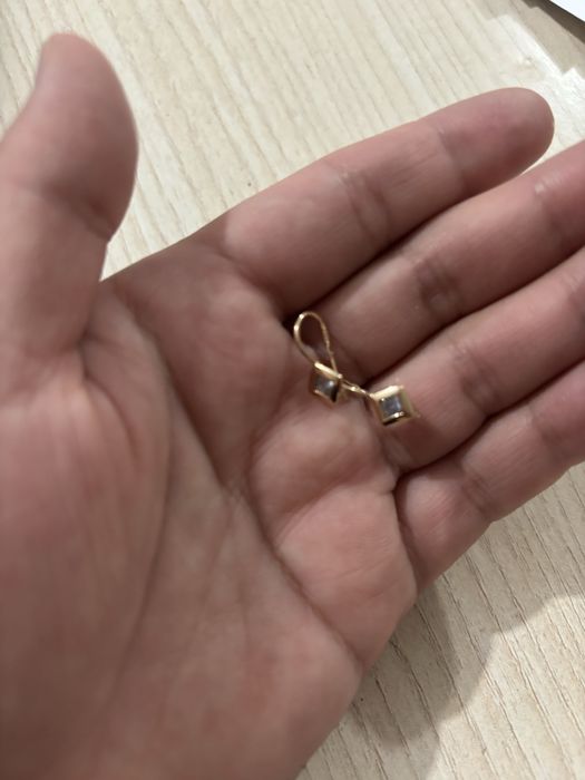 Продам Золотые детские серьги