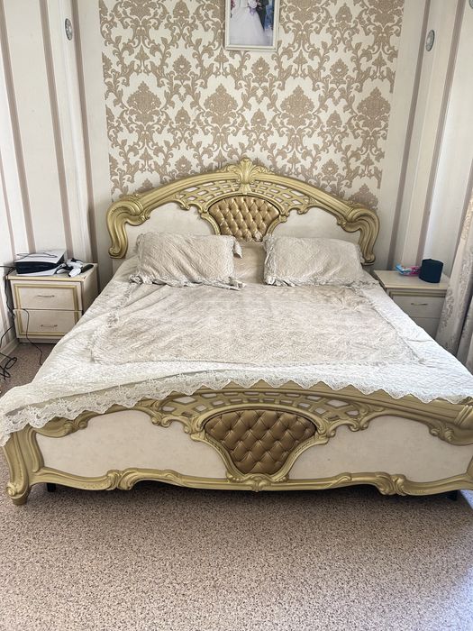 Спальный гарнитур