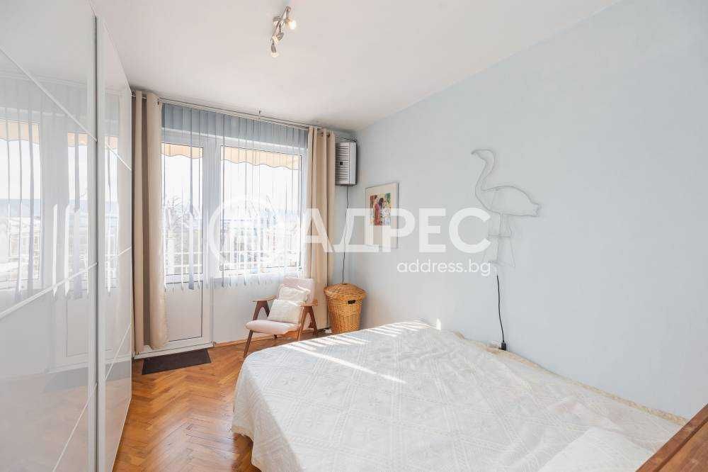 Продава се Двустаен апартамент в Варна, ЖП Гара - 60 кв.м за 2040 €/кв.м - Снимка #2