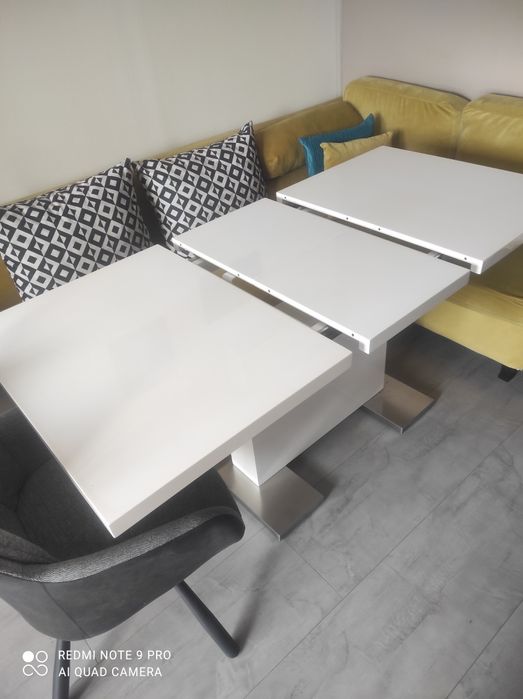 Трапезна маса разтегателна