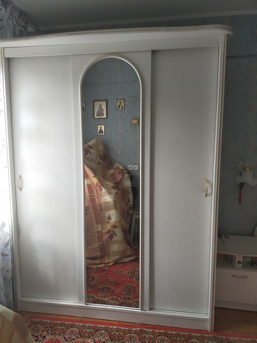 Спальный гарнитур