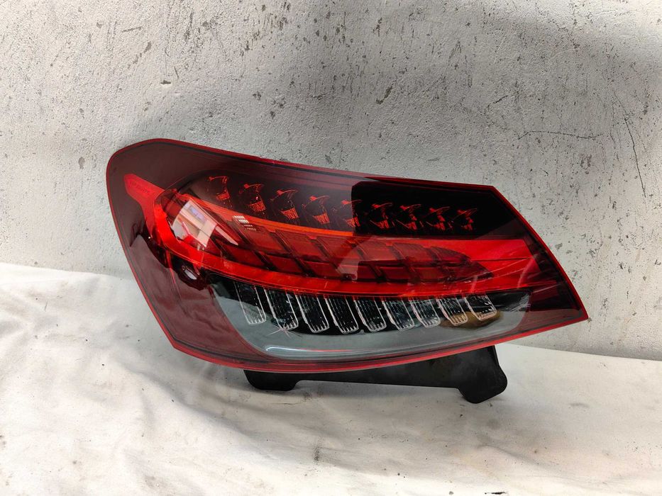 Оригинален стоп Мерцедес 213  Mercedes E 213 Face Led